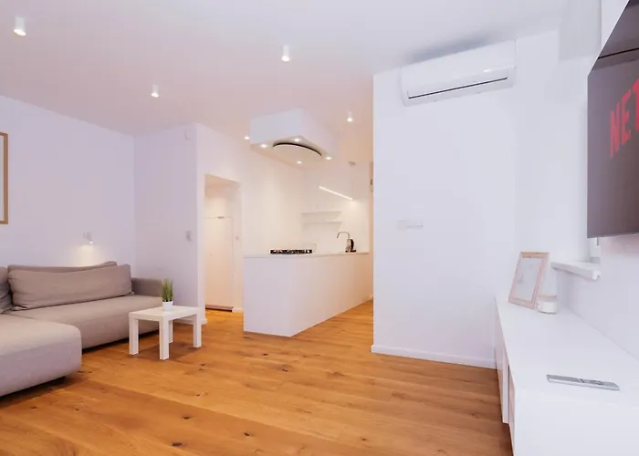 Minimalist Scandi Stay - Cozy & Stylish