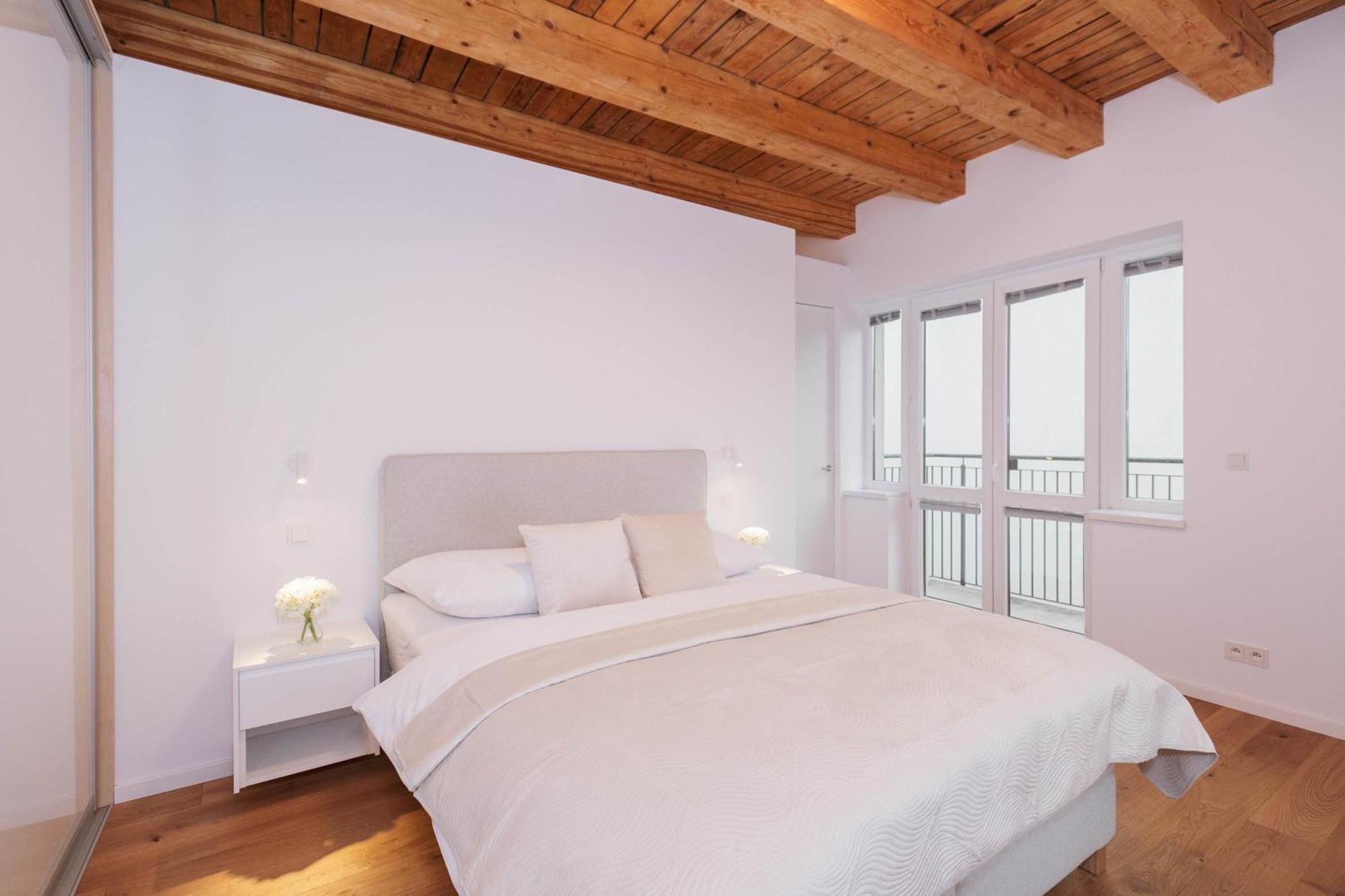Minimalist Scandi - Cozy & Stylish Bratislava